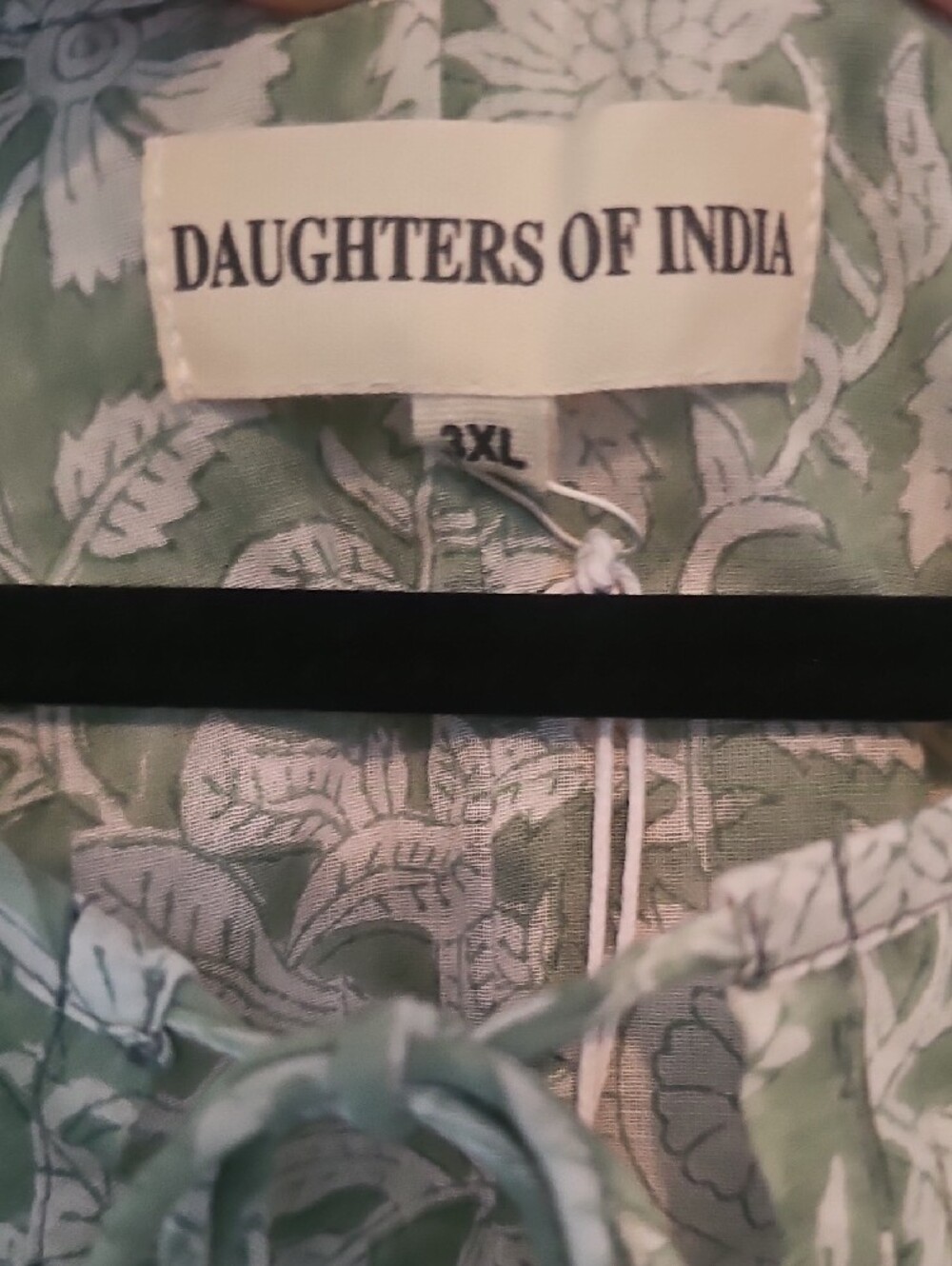 Daughters of India Mint Green Floral Tie-Neck Top - Picture 2 of 6